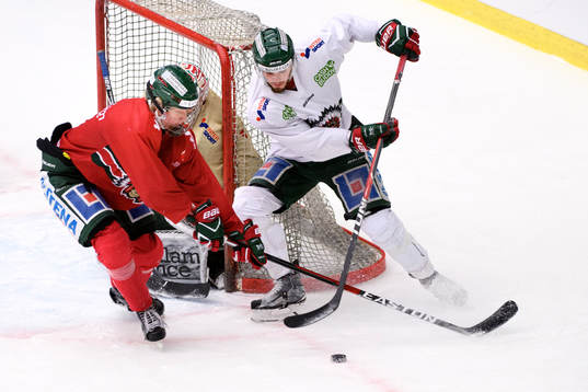 Frölundas Kristian Vesalainen och Sebastian Stålberg