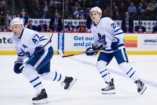 Maple Leafs Leo Komarov och William Nylander