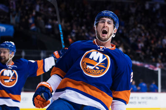 Islanders Brock Nelson jublar