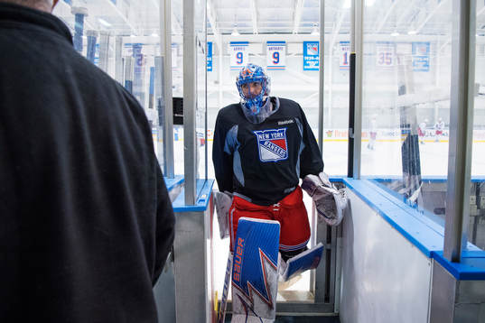 Bläddra bland fler bilder av Ishockey, NHL, New York Rangers, träning
