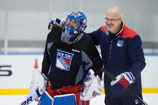 Henrik Lundqvist och målvaktstränaren Benoit Allaire
