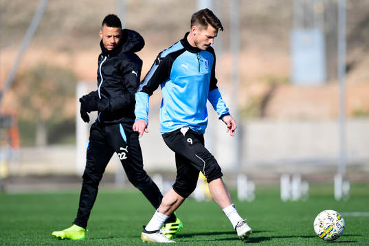 Malmö FFs Tobias Sana och Markus Rosenberg som är med och