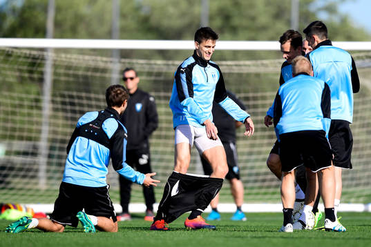 Malmö FFs Alexander Jeremejeff spexar