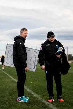 Tränare Magnus Pehrsson och målvaktstränaren Jonnie Fedel