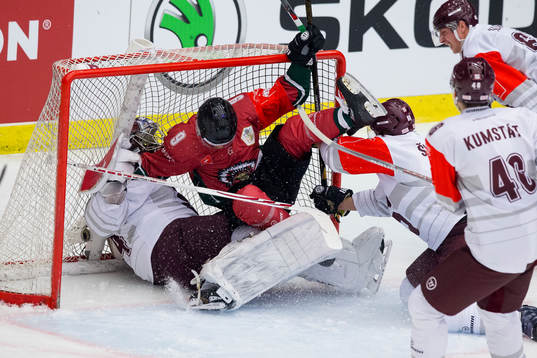 Frölundas Casey Wellman gör 3-2