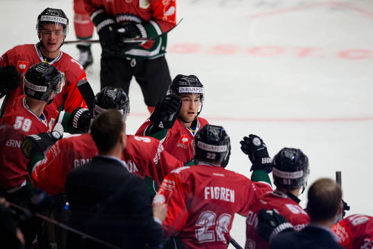 Frölundas Casey Wellman jublar