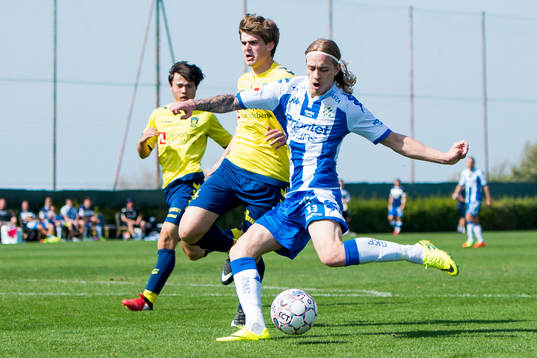 IFK Göteborgs Elias Mar Omarsson gör 2-2