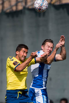 Bröndbys Hany Mukhtar och IFK Göteborgs Scott Jamieson