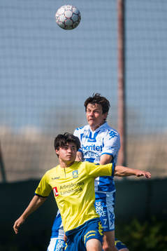IFK Göteborgs Mads Albaek och Bröndbys Frederik