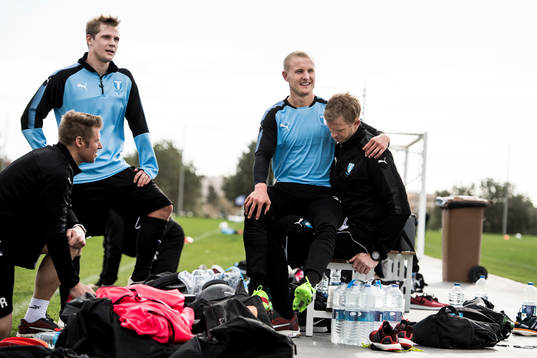 Franz Brorsson och Erik Andersson utanför träningen