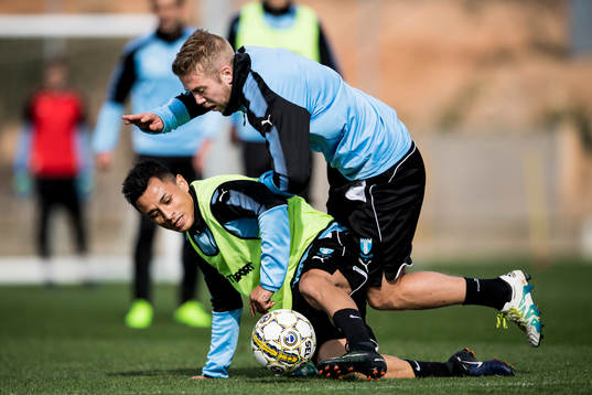 Yoshimar Yotún och Anton Tinnerholm