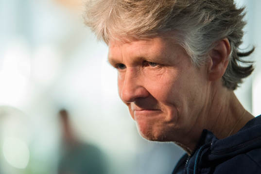 Sveriges förbundskapten Pia Sundhage blir intervjuad