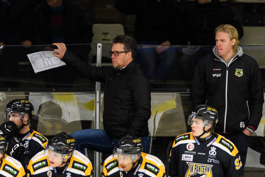 Panterns tränare Håkan Åhlund och assisterande tränare