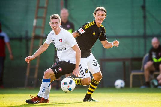 s Kristoffer Olsson och Midtjyllands Andre Rømer