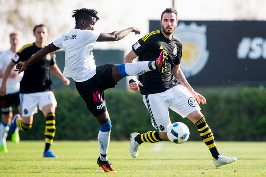 s Denni Avdic och Midtjyllands Babajide David
