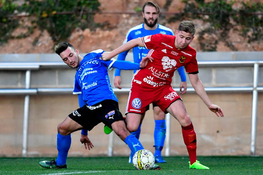 Halmstads Sead Haksabanovic och Östersunds Darijan Bojanic