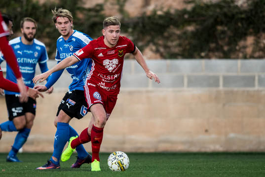 Östersunds Darijan Bojanic och Halmstads Marcus Mathisen