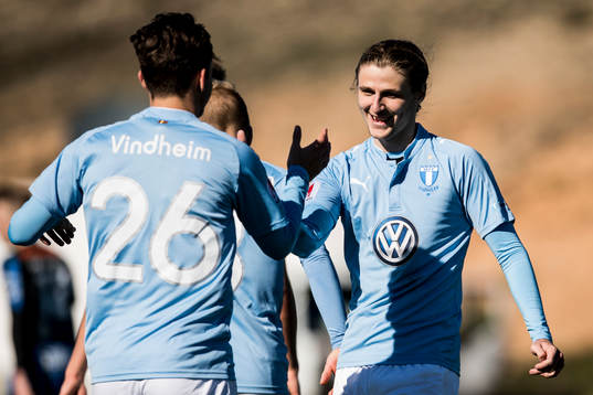 Malmö FFs Andreas Vindheim jublar med Pawel Cibicki