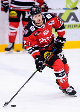 Piteås Jannik Karvinen på uppvärmningen
