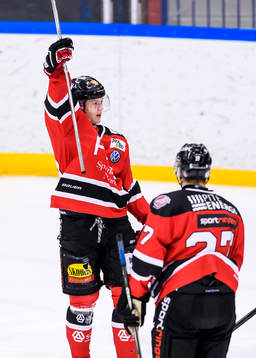 Piteås Petter Mäkitalo jublar