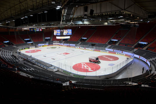 Scandinavium interiört innan en ishockeymatch i Sweden