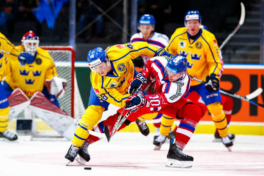 Sveriges Carl Klingberg och Tjeckiens David Kämpf