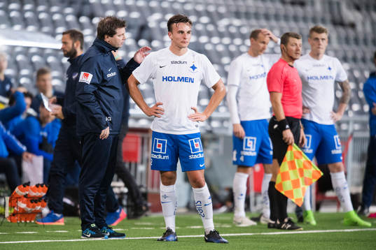 Norrköpings tränare Jens Gustafsson i samtal med Henrik