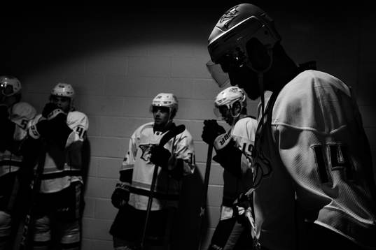 Predators Mattias Ekholm i spelargången