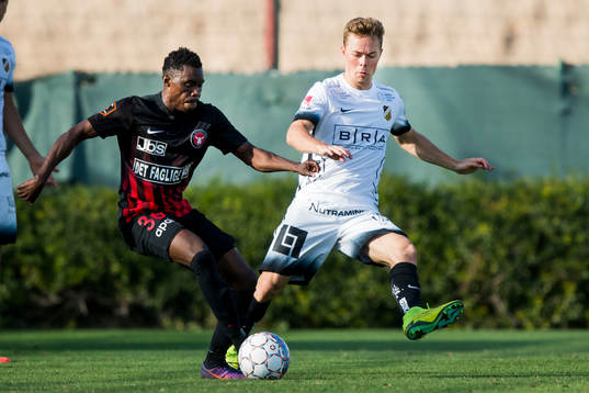Midtjyllands Rilwan Hassan och Häckens Joel Andersson