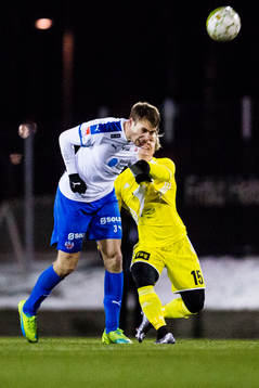 Helsingborgs Frederik Helstrup och Lyngbys Jeppe Kjaer i