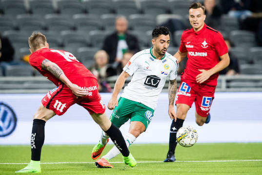 Hammarbys Jiloan Hamad utmanar Norrköpings Eric Smith och