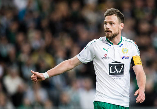 Hammarbys Arnór Smárason gör tummen upp