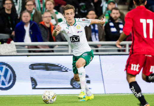 Hammarbys Fredrik Torsteinbö med bollen