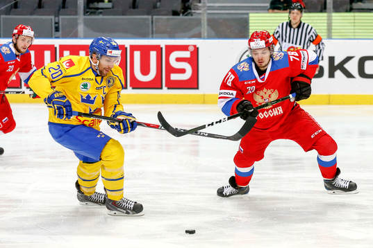 Sveriges Joel Lundqvist och Rysslands Alexei Kruchinin