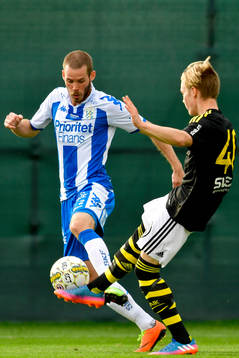 s Melker Antonsson och IFK Göteborgs Emil Salomonsson
