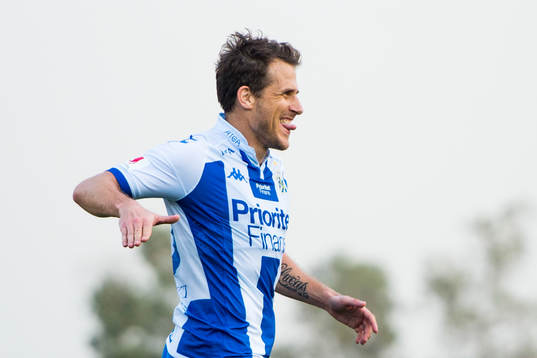 Tobias Hysen jublar