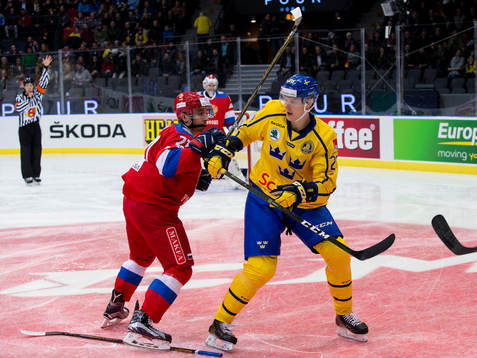Rysslands Maxim Osipov ger sig på Sveriges Fredrik