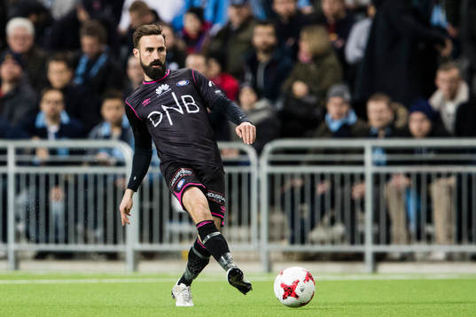 Vålerengens Magnus Lekven med bollen