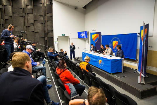 Djurgårdens kommunikationsansvarige Jonas Riedel, tränare