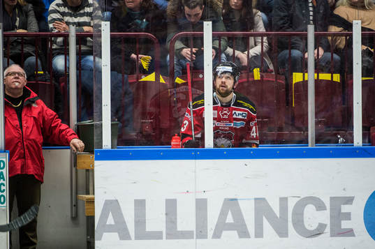Malmö Redhawks Nichlas Hardt i utvisningsbåset