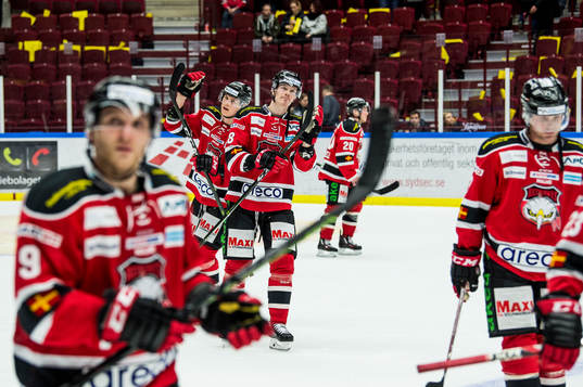 Malmö Redhawks Lars Bryggman i mitten deppar med