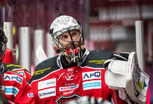 Malmö Redhawks målvakt Cristopher Nihlstorp i båset