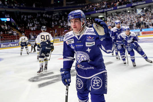 Leksands Oskar Lang jublar