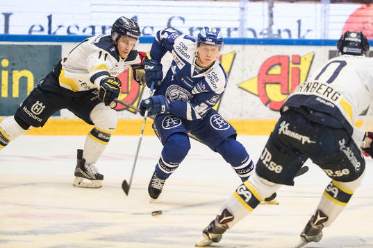 s Simon Önerud i ishockeymatchen i SHL mellan Leksand och
