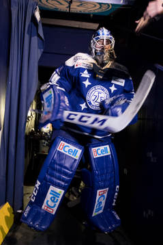 Leksands målvakt Henrik Haukeland i ishockeymatchen i SHL