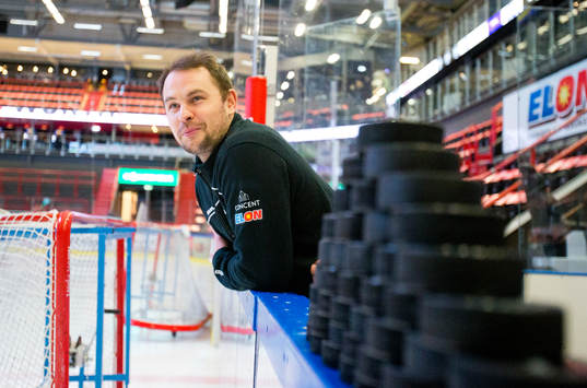 Porträtt på Örebros målvakt Julius Hudacek