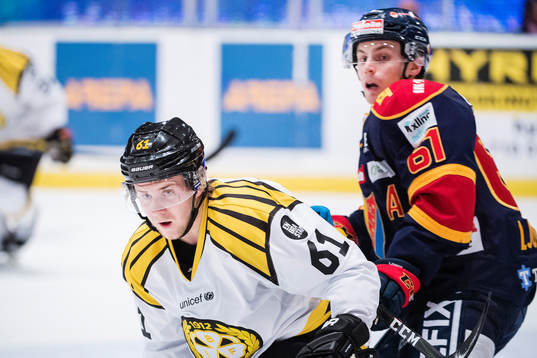 Brynäs Juuso Ikonen och Djurgårdens Markus Ljungh