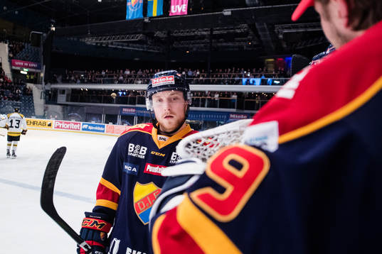 Djurgårdens Linus Hultström jublar