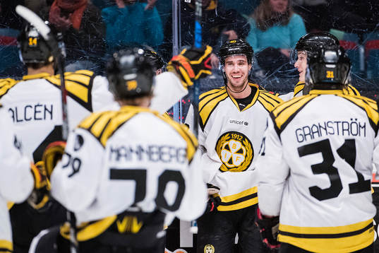 Brynäs Jesper Jensen jublar