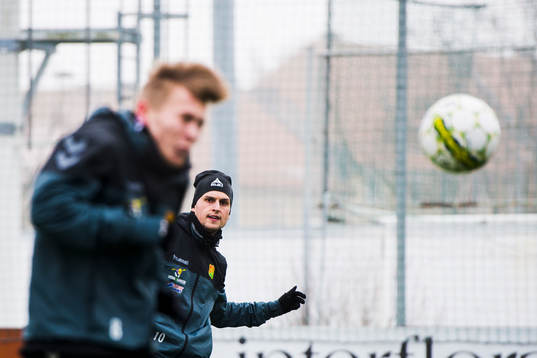 GAIS Luka Mijaljevic skjuter